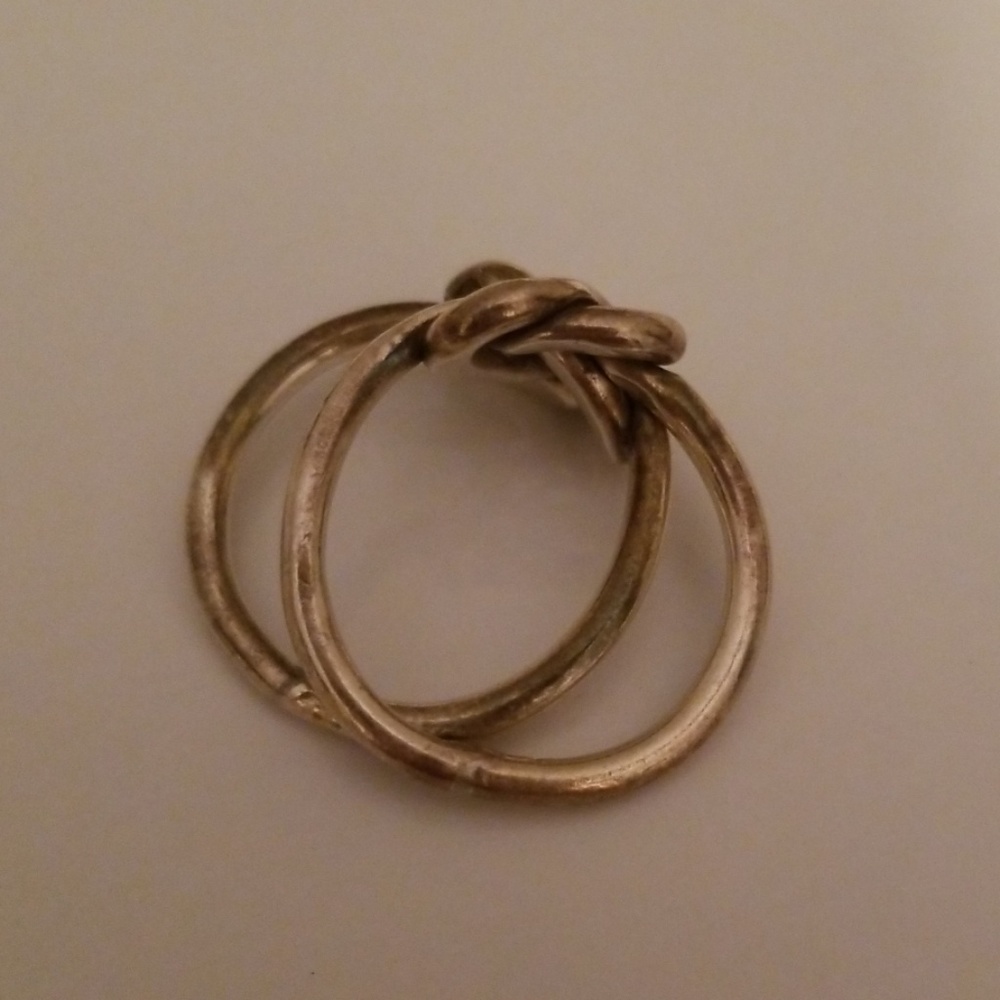 Silver ring - Picture 2 of 2